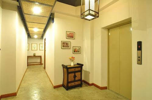 Hi. Mid Bangkok Hostel Ngoại thất bức ảnh